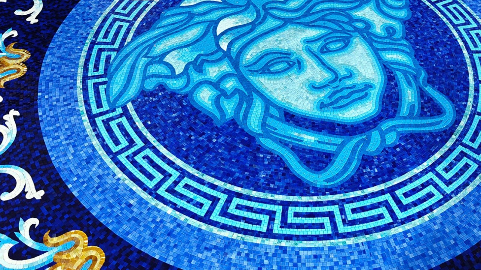 24k-gold-versace-mosaic-pool 1